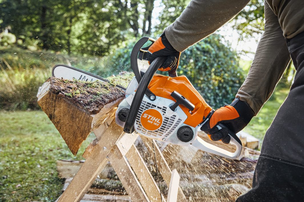 TRONCONNEUSE STIHL MS 162 BONHOMME