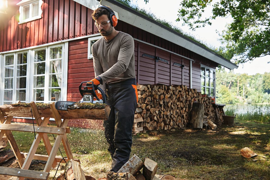 TRONCONNEUSE STIHL MS 182 BONHOMME