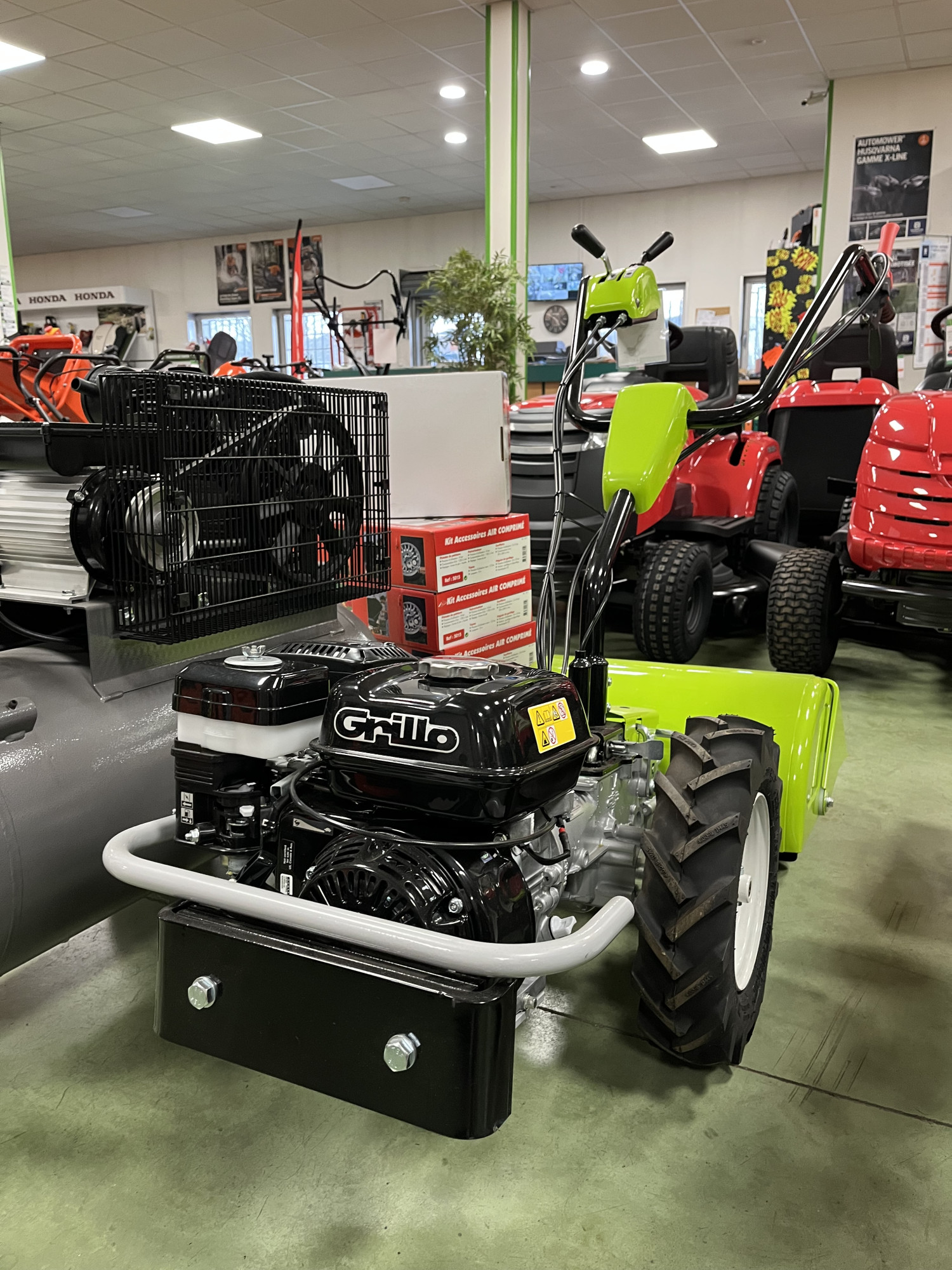 MOTOCULTEUR GRILLO G46 MAGASIN