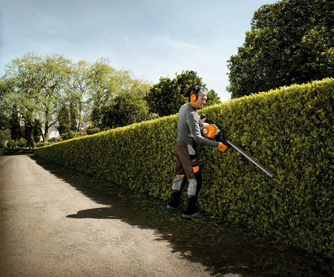 TAILLE-HAIES STIHL THERMIQUE HS 87 T BONHOMME