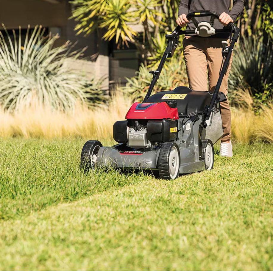 TONDEUSE THERMIQUE HONDA HRX 476 VYEA PELOUSE