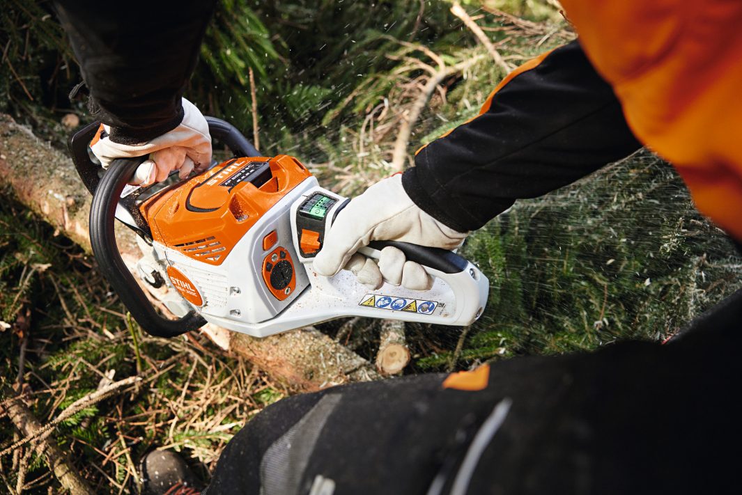 TRONCONNEUSE STIHL MSA 300 C-O BONHOMME